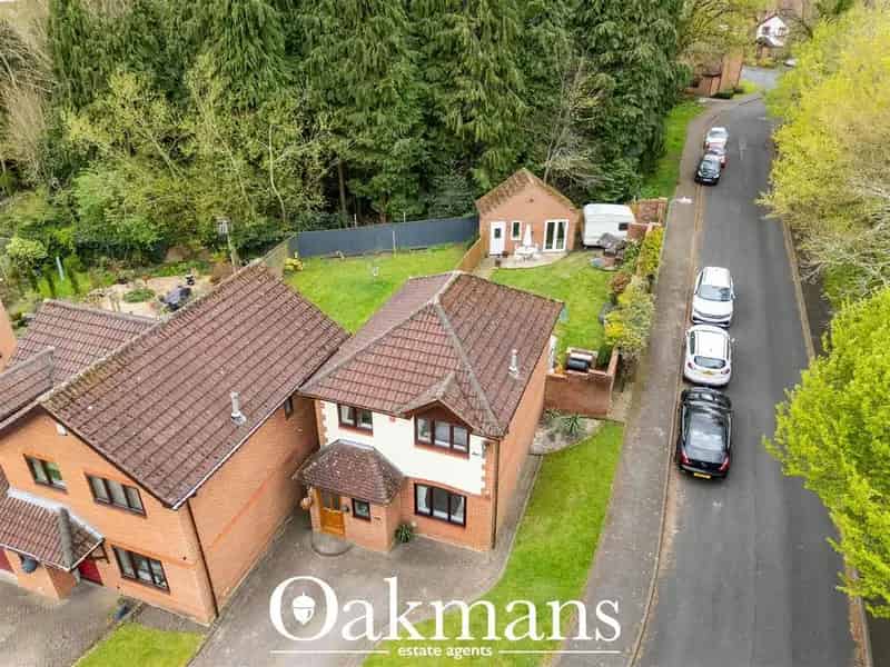 3 Bedroom Detached House for Sale Bartley Woods
