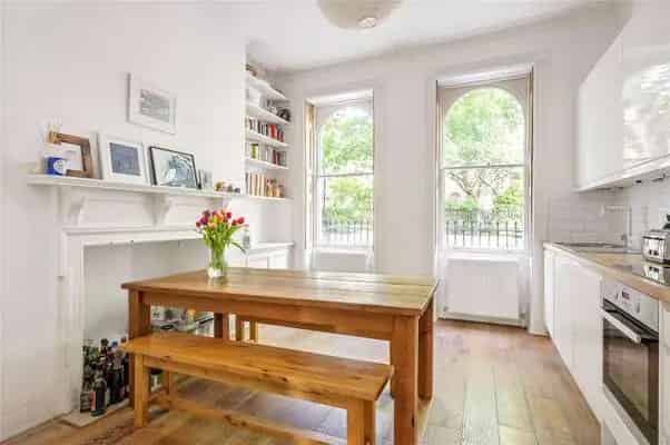 Two Bedroom Maisonette in Grade II Listed Georgian House Islington