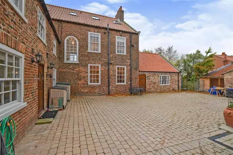 Commercial property For Sale , Ingleby Barwick, England