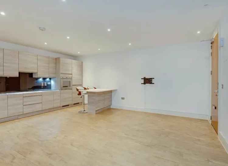 2 Bed 2 Bath Ground Floor Apartment Bodiam Court