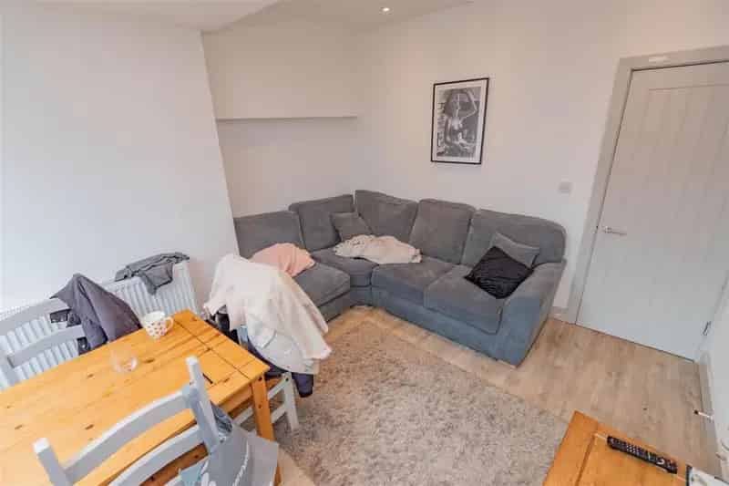 5 Bedroom Student House 5 En-Suites 2025 2026