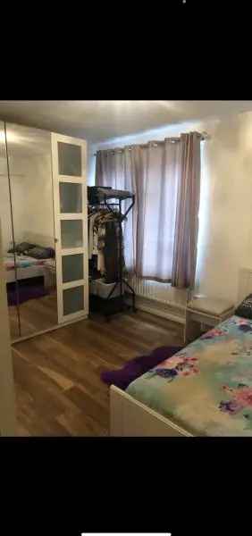 Flat For Rent in London, England