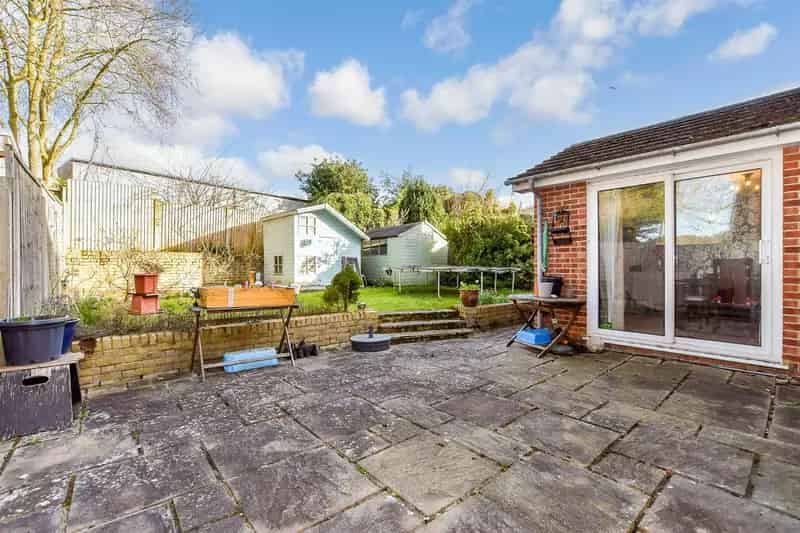 4 Bedroom Detached House for Sale in Tilmanstone