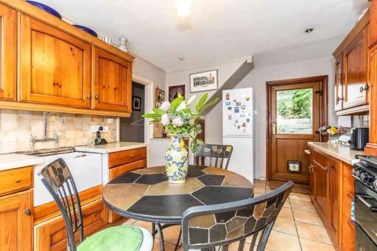 5 bedroom terraced house for sale