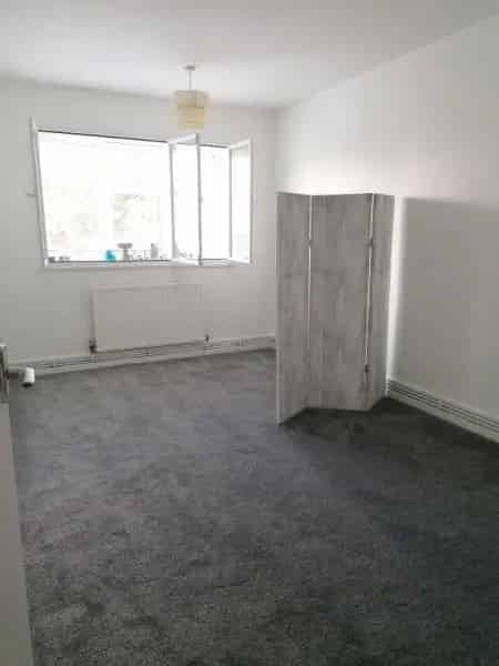 Spacious 2 Bedroom Home Near Regent's Park and Camden
