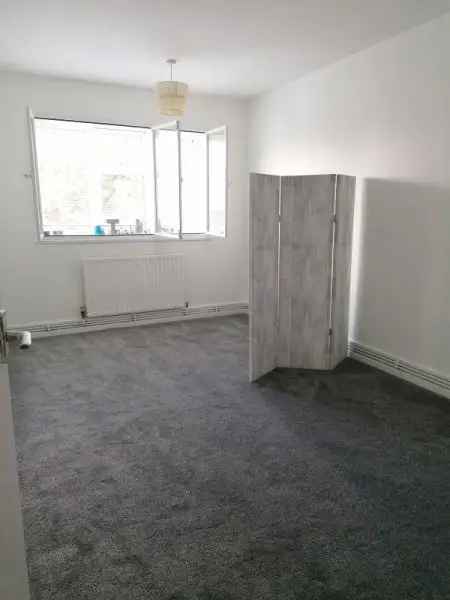 Flat For Rent in London, England