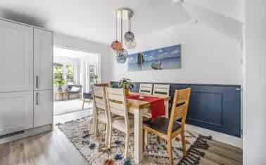 5 Bedroom Detached House in Popular Village Location