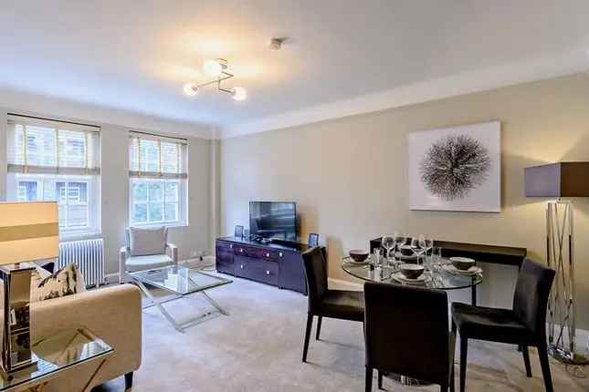 Flat to rent in Fulham Road, London SW3