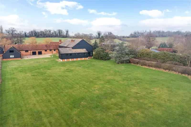 5 Bedroom Detached House in Hertfordshire