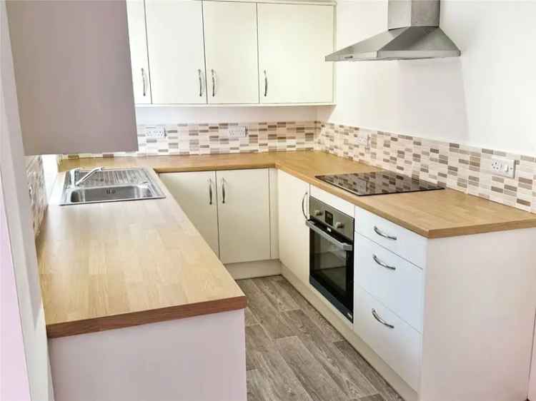 3 Bedroom Mid Terrace House Stafford ST16