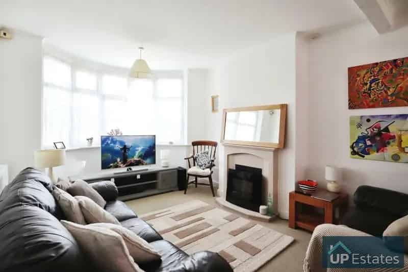 3 Bedroom Terraced House to Rent in Finham