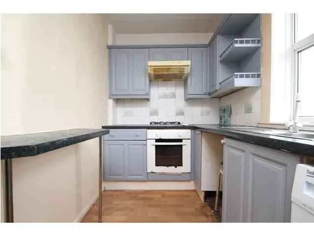 2 bedroom flat  for sale