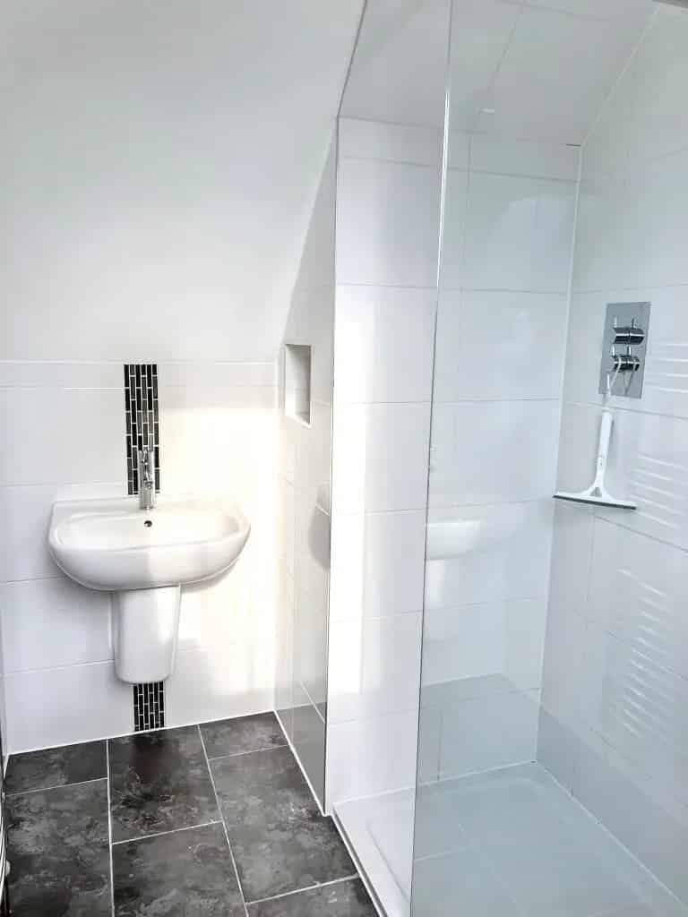 2 Bedroom Apartment in Renovated 19th Century House