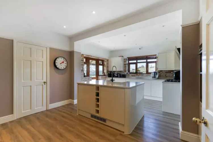 4 Bedroom Detached House for Sale near Hudson's Field