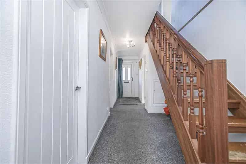 4 Bed Detached House with 2 Reception Rooms Dunfermline