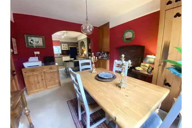 4 Bed Character Home Shrewsbury Town Centre