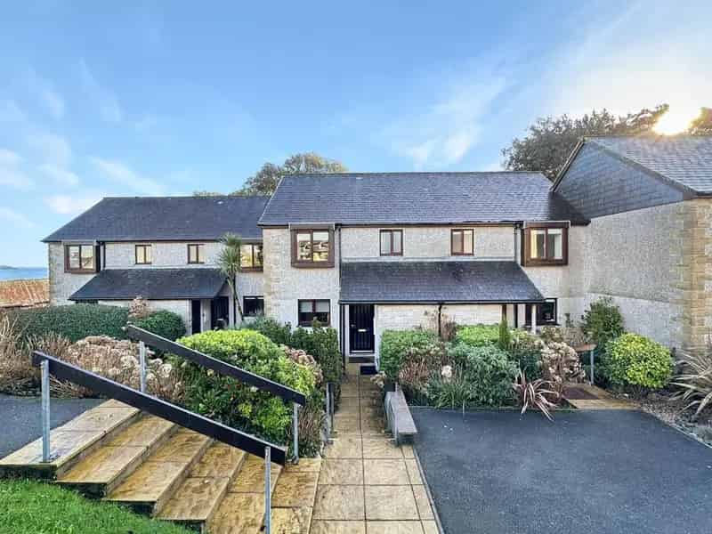 3 bedroom house for sale