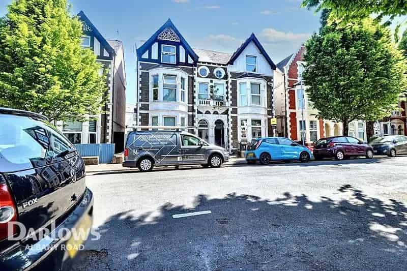 2 Bedroom Apartment For Sale High Standard Airbnb Potential