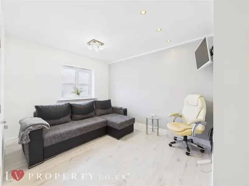 5 Bedroom House to Rent in Hockley