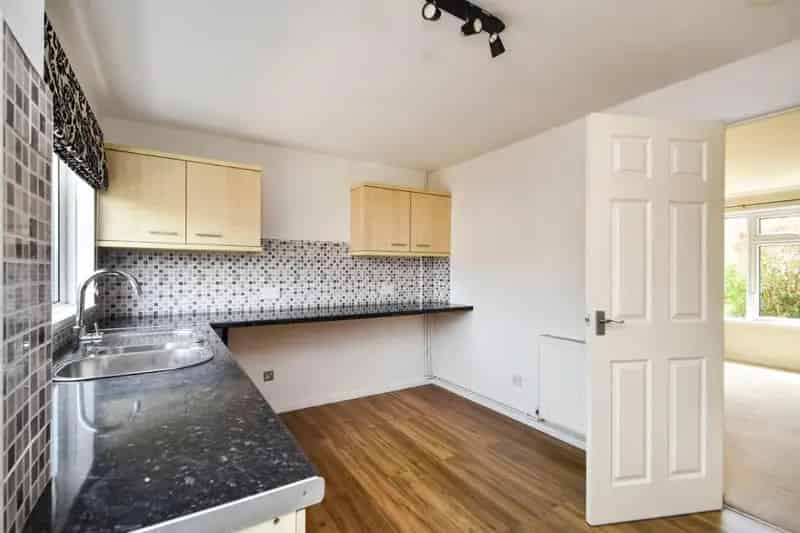 2 Bed House for Sale Near Amenities