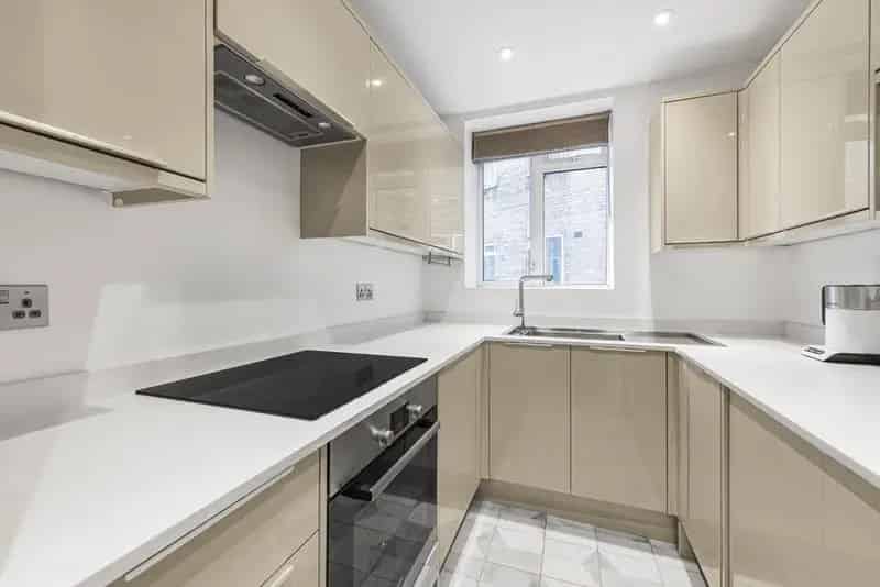 Two Bedroom Apartment Marylebone Lift Access Portered Building