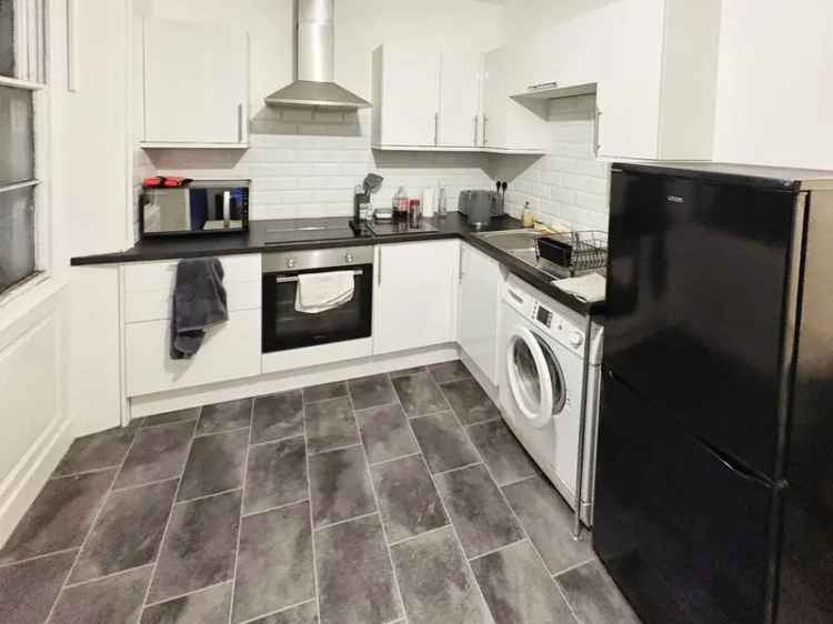 2 bedroom  Flat to rent, Huddersfield, West Yorkshire, HD1
