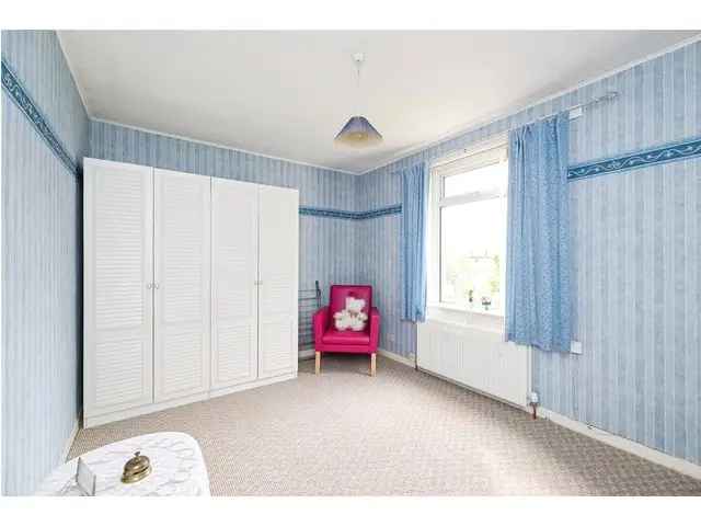 2 Bedroom Flat for Sale in Edinburghs Newington
