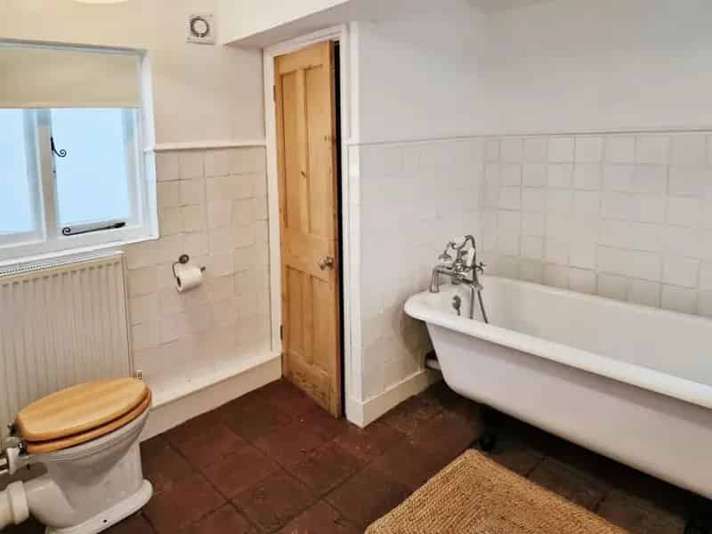 2 Bedroom House To Rent Available 06092025
