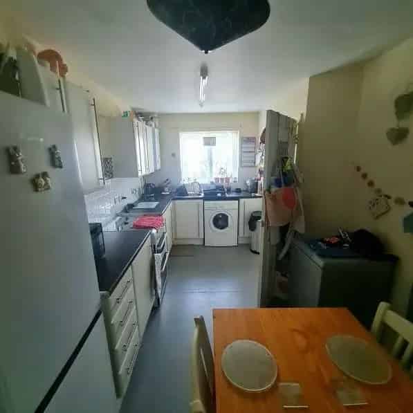 2 Bed House Near Schools Shops College Wheelchair Access