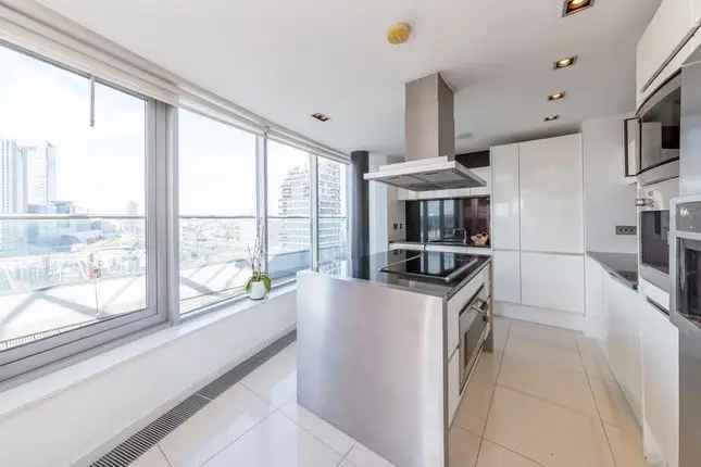 Luxury Penthouse Apartment New Providence Wharf River Views