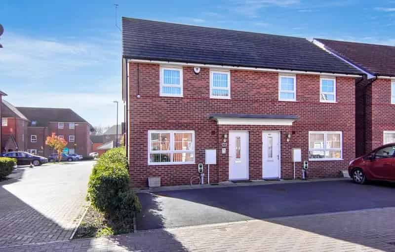3 Bedroom Semi Detached House For Sale