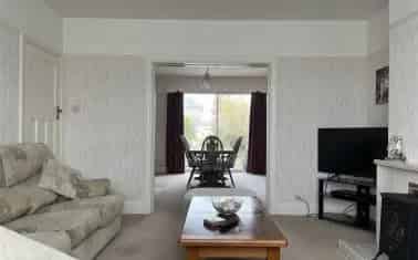 Charming 3-Bedroom Semi-Detached House in Crownhill