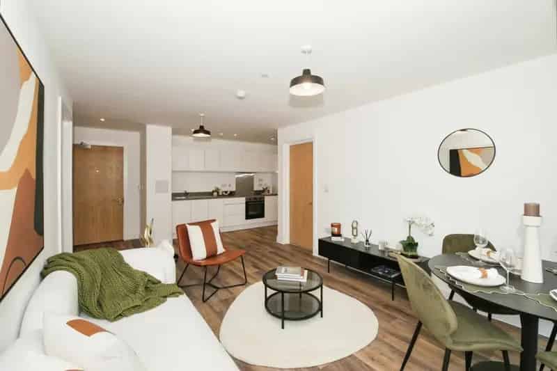 Peterborough City Centre Apartments  Zero Deposit Available