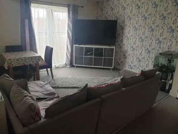 Flat For Rent in Portbury, England