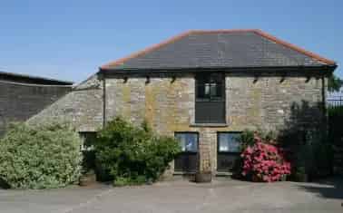 2 Bed Cottage near Camelford - Water Sewerage Council Tax Internet Included