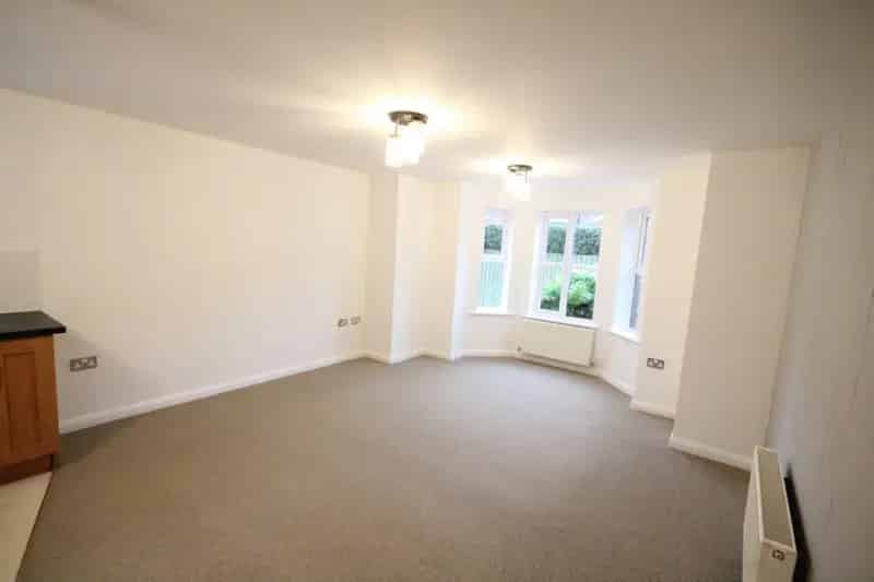 2 Bedroom Flat To Rent