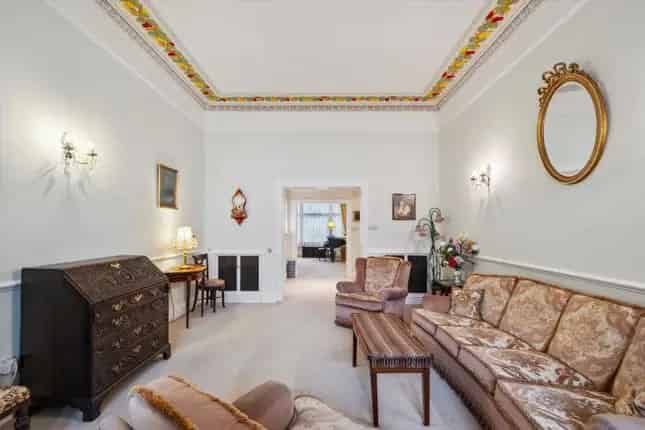 Flat for sale in Westbourne Terrace, London W2
