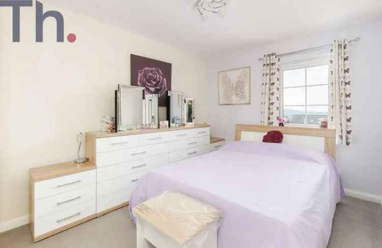 3 Bed Semi-Detached House For Sale Newport Isle of Wight