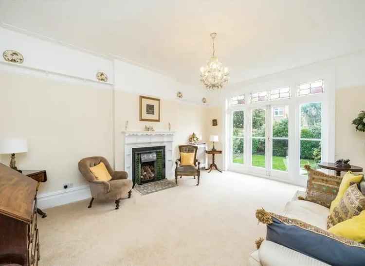 Six Bedroom Edwardian House Near Putney High Street