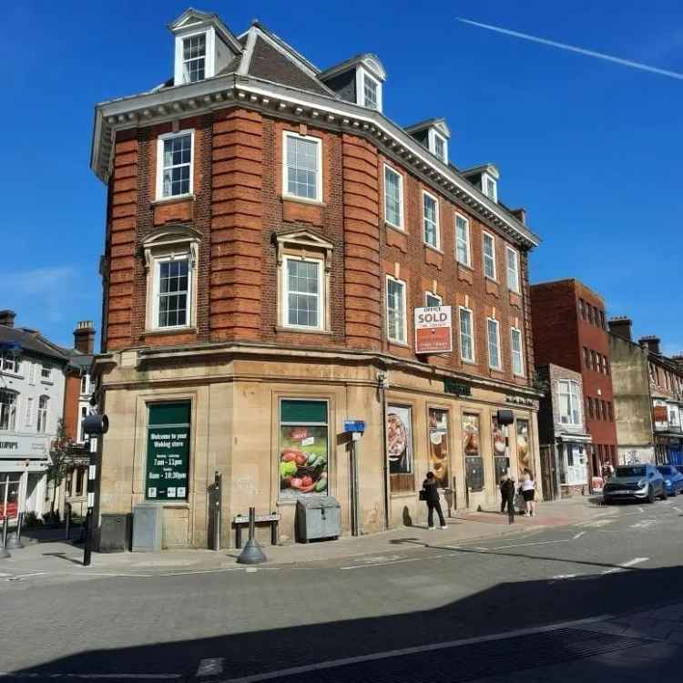 Town Centre Retail Investment Woking