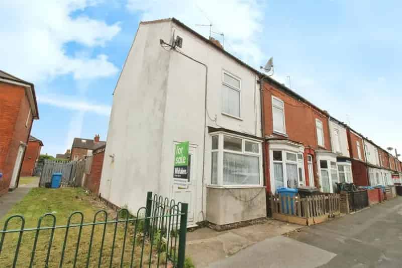 2 Bedroom End of Terrace House for Sale
