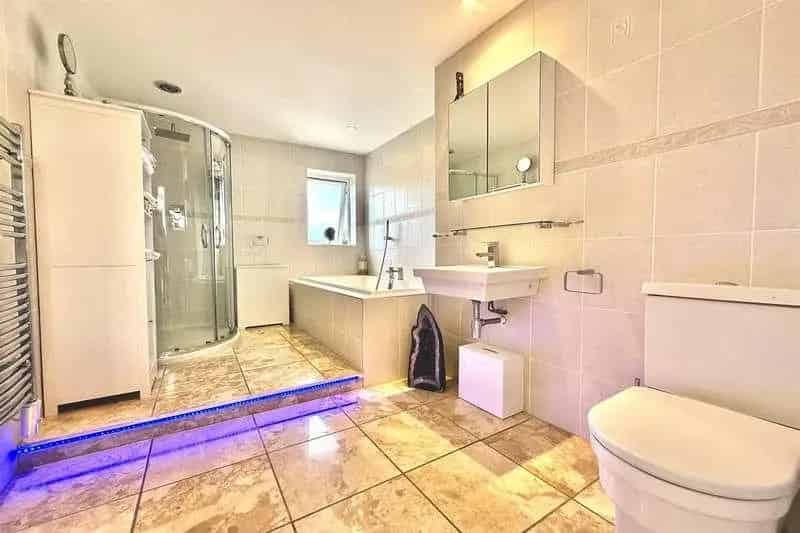 3 Bed Penthouse Apartment Poole Town Centre