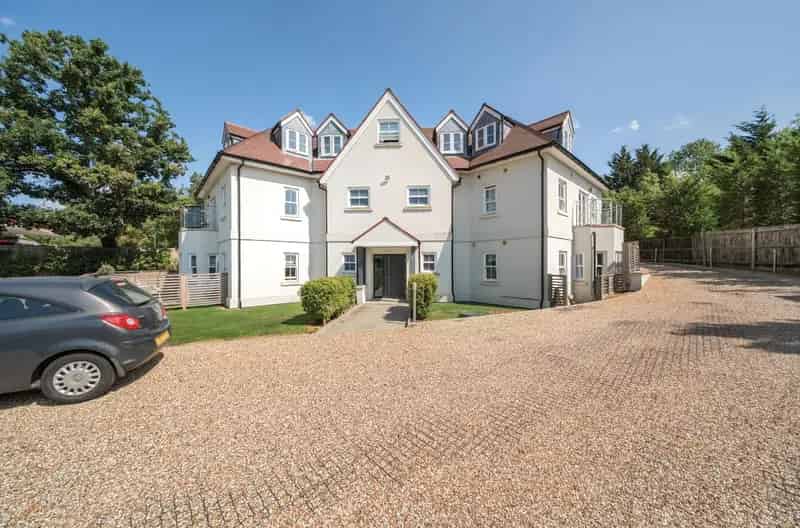 Apartment for sale with 2 bedrooms, Brookmans Park, Hertfordshire