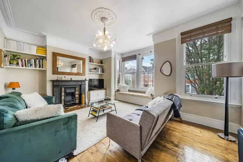 Flat For Sale , London, England