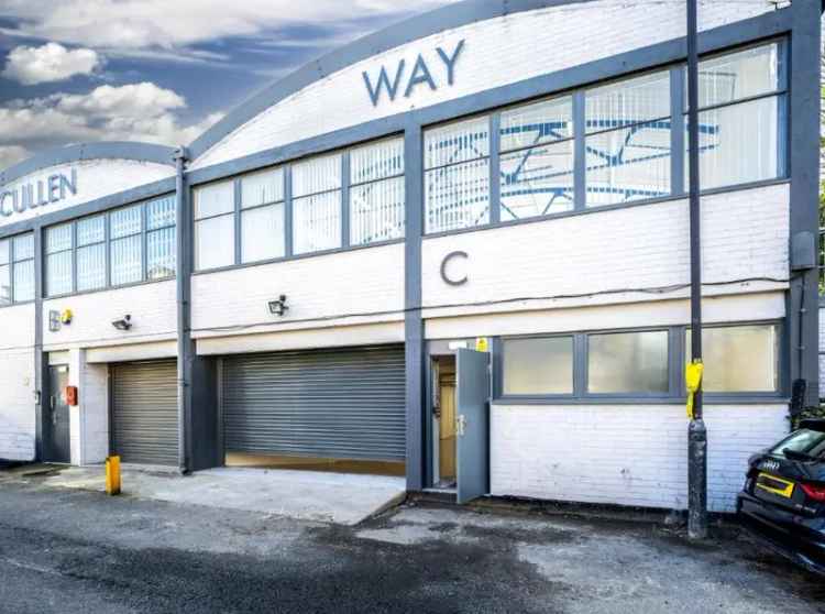 Industrial For Rent in London, England