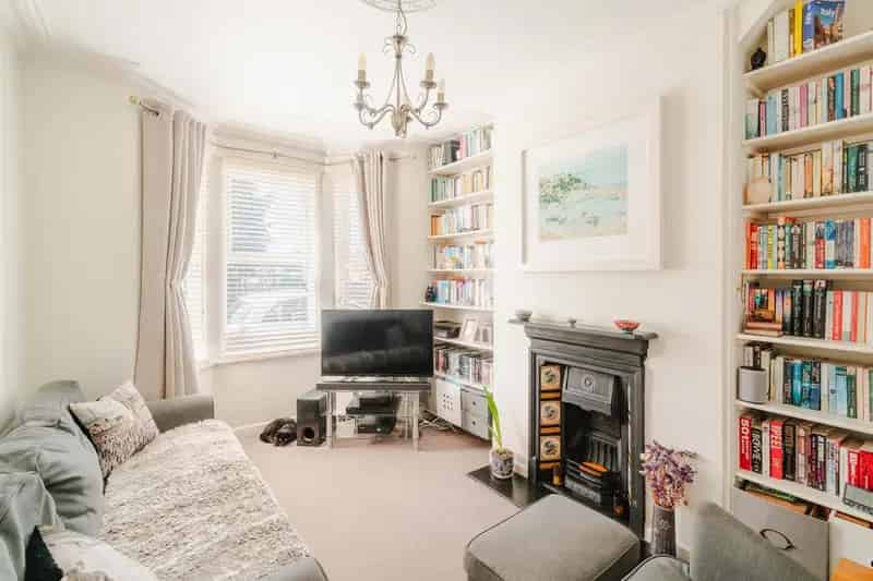 3 Bedroom Terraced House for Sale in Ashton