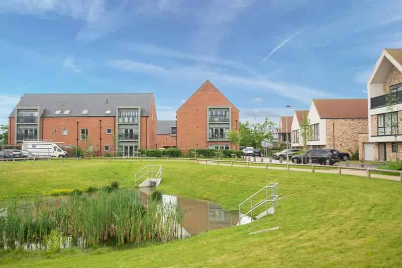2 Bedroom Apartment For Sale Top Floor Secure Entry