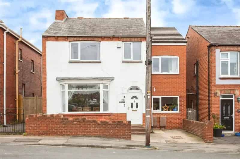 1920s Renovated Family Home Ossett Four Bedrooms Large Garden