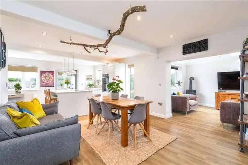 3 bed house for sale