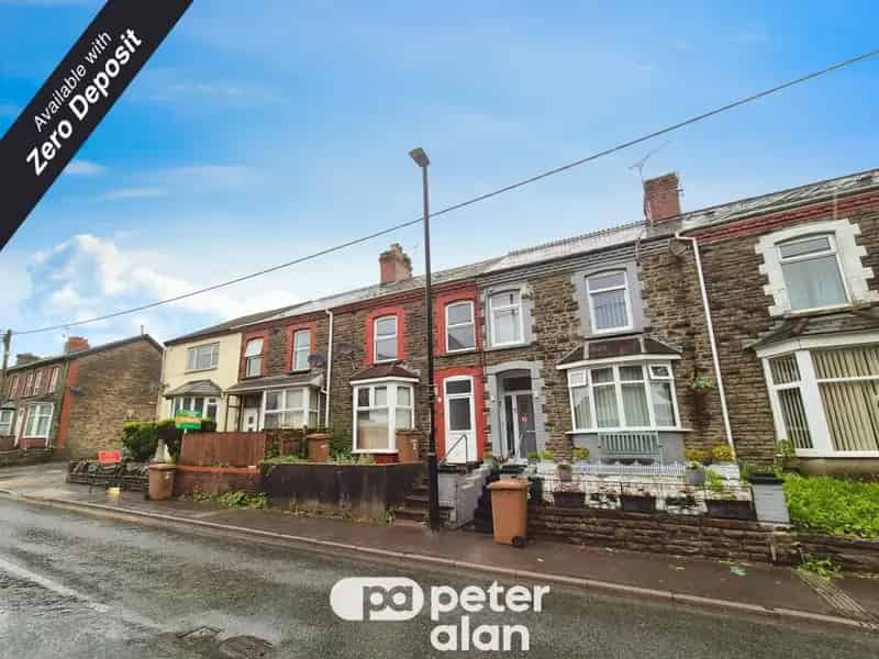 3 Bedroom Terraced House to Rent - Refurbished and Pet-Friendly
